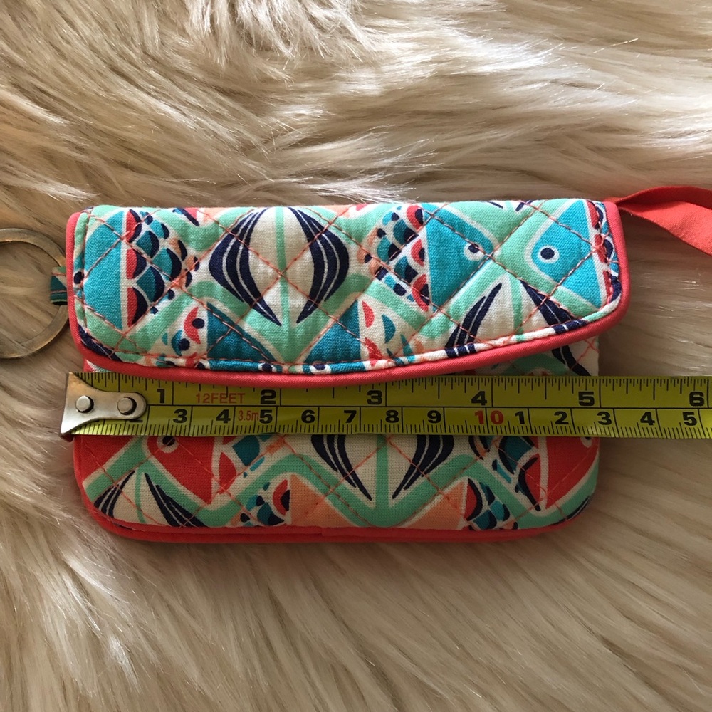 Colorful Quilted card wallet Vera Bradley fish pattern - Picture 8 of 9